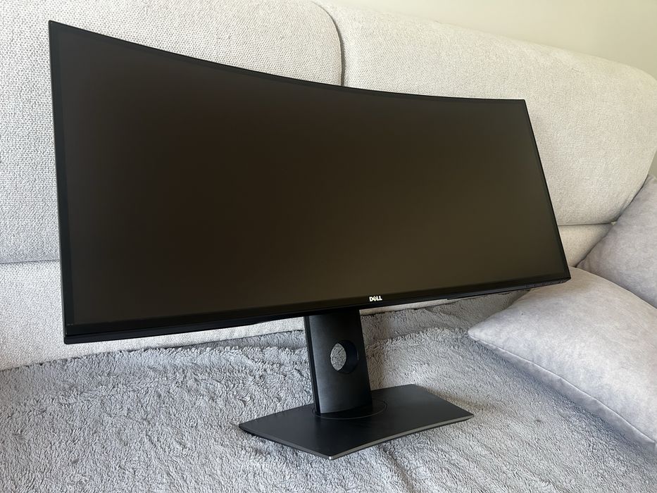 Monitor ultrawide dell