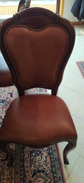 Bar e móvel de sala de jantar