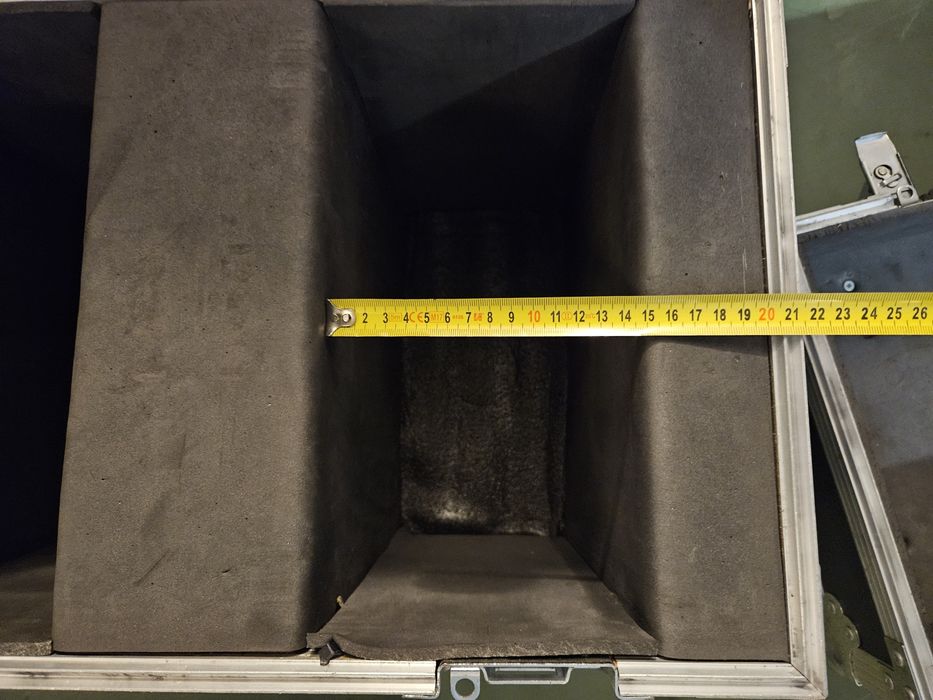 Case na Głowy ruchome.