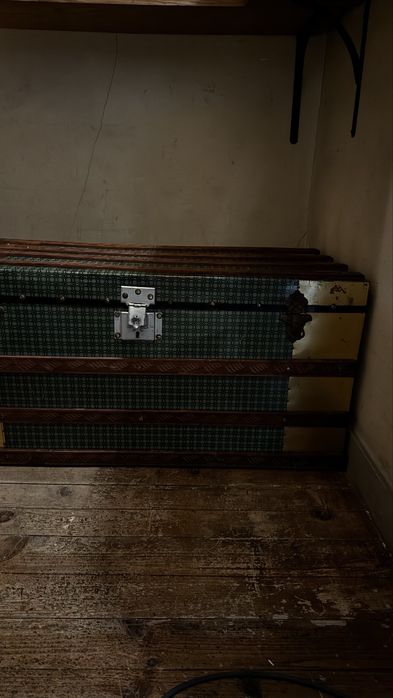 Arca de madeira antiga