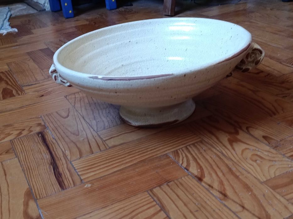 Taça fruteira grande em loiça ceramica com efeito rustico artesanal