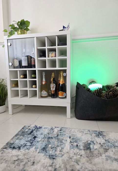 Estante IKEA KALLAX - Bar | 2 Vitrines + 2 Garrafeiras | Suporte Metal