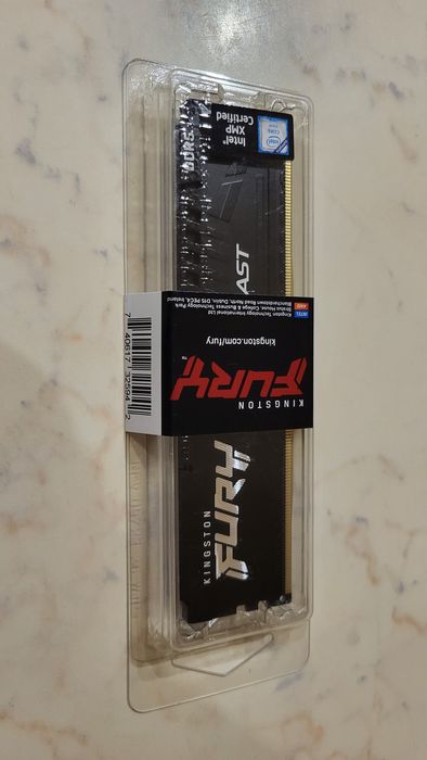 Модуль пам`яті DDR5 8GB/5600 Kingston Fury Beast Black (KF556C40BB-8)