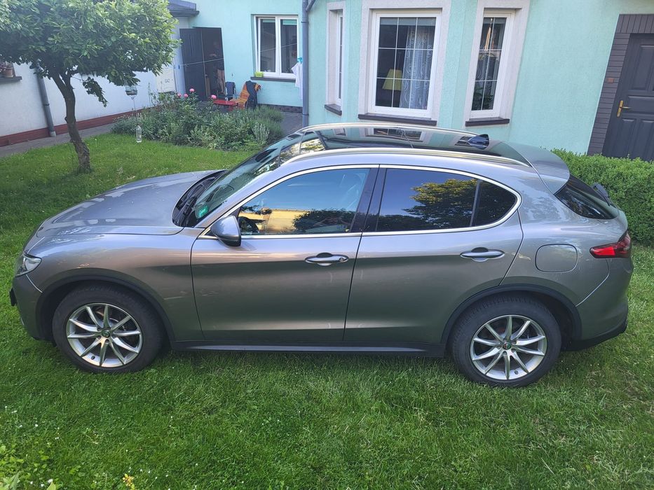 Alfa Romeo Stelvio Ti 280km.