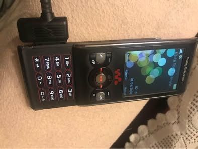 Telefon Sony ericson w 595