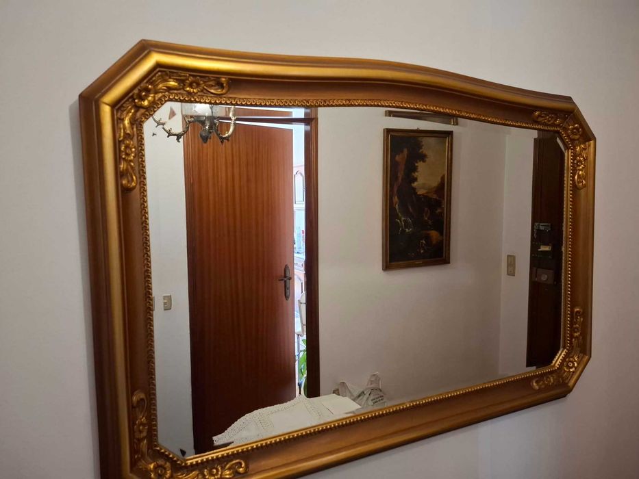 Móveis de Sala: Mesa e Cadeiras / Estante / Mesa TV / Mesa de apoio / Mesa de Centro