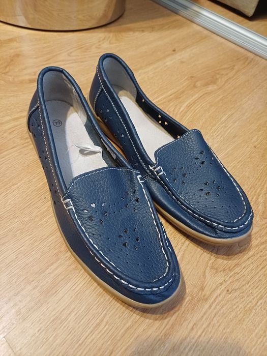 Nowe mokasyny granatowe 39