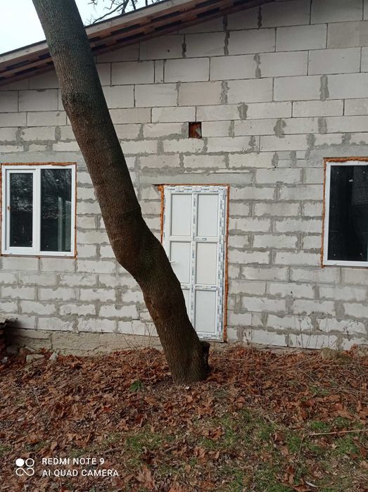 Продаж будинку , біля річки