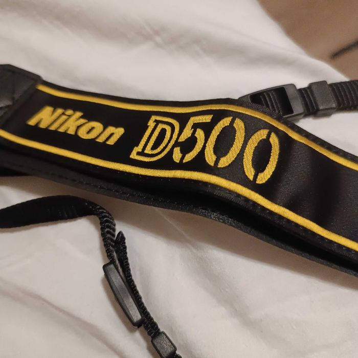 Nikon paski do aparatów, stan idealny.