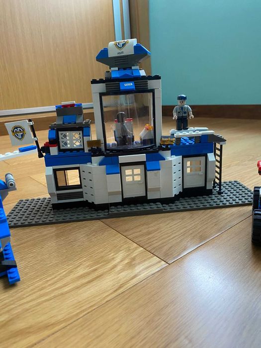 Lego polícia com manual de instruções