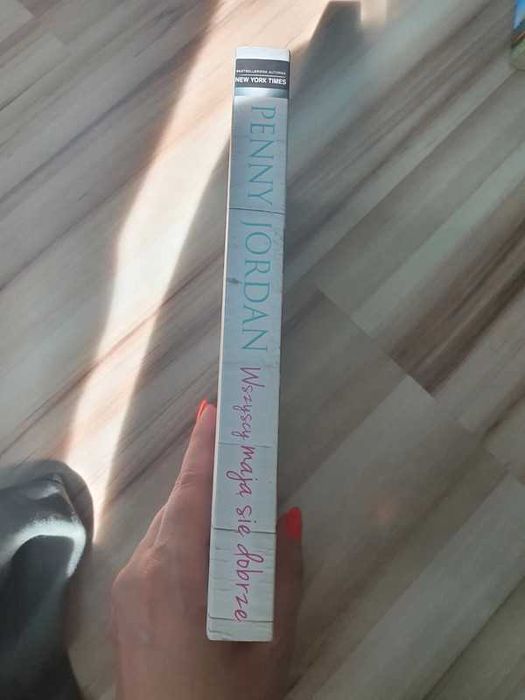 Książka - Wszyscy mają się dobrze Penny Jordan