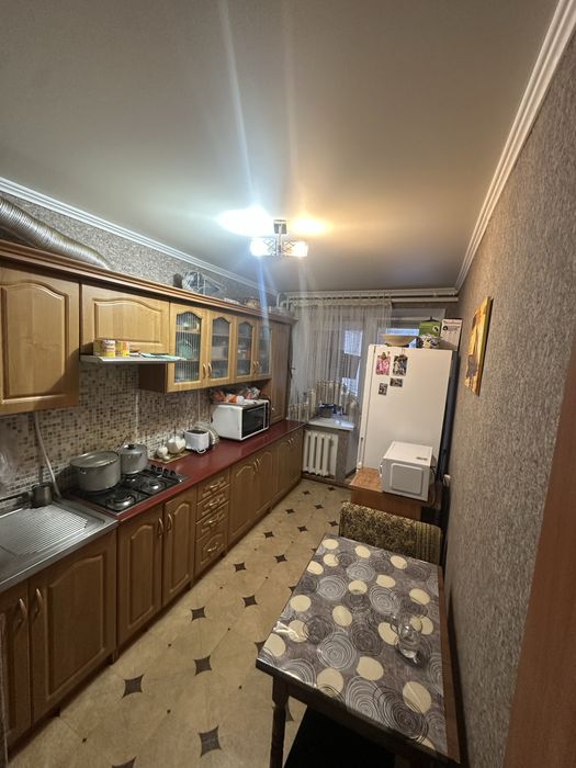 ПРОДАЖ  2- кімнатної квартири ( село Паланка 8 км до Умані) 15 хв їзди