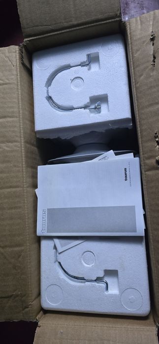 Aquecedor novo a óleo Taurus.