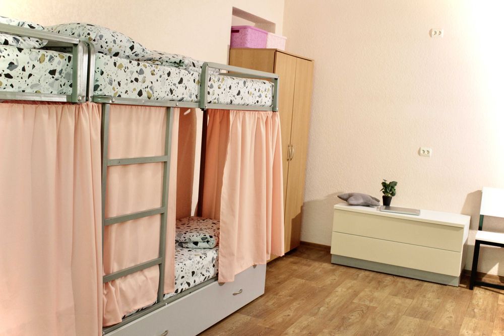 Выгодный хостел в Киеве, 1 этаж, подключены к свету!