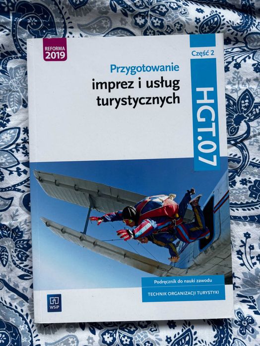 zestaw książek turystyka