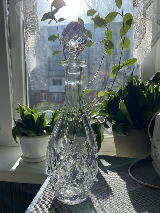 Кришталевий графін