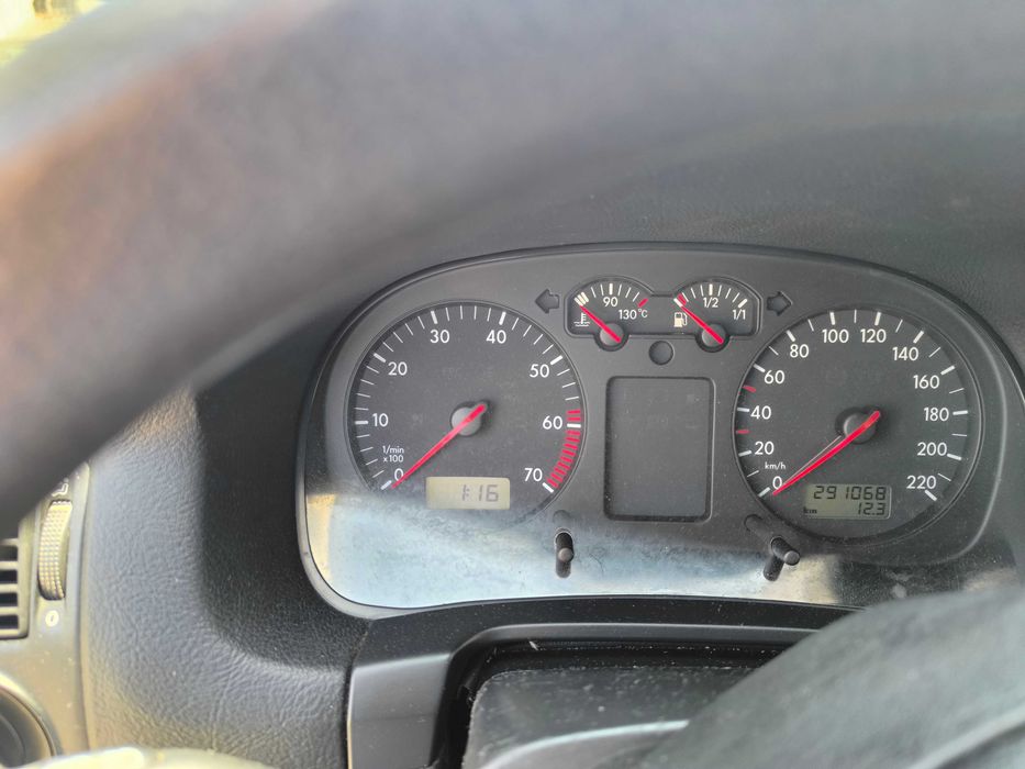 Volkswagen Golf 1.4cc 90cv