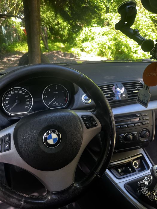 BMW E87 118d 122KM