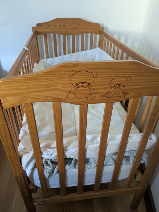 Berço cama bebe em muito bom estado