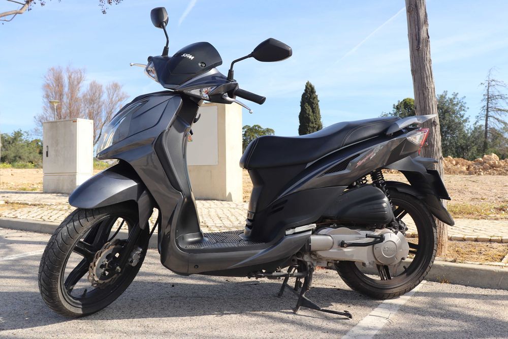 Scooter Sym Symphony 125