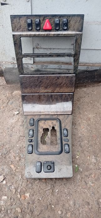 Передняя консоль Mercedes W210: 1 500 грн. - Торпедо, консоль Кривий ...