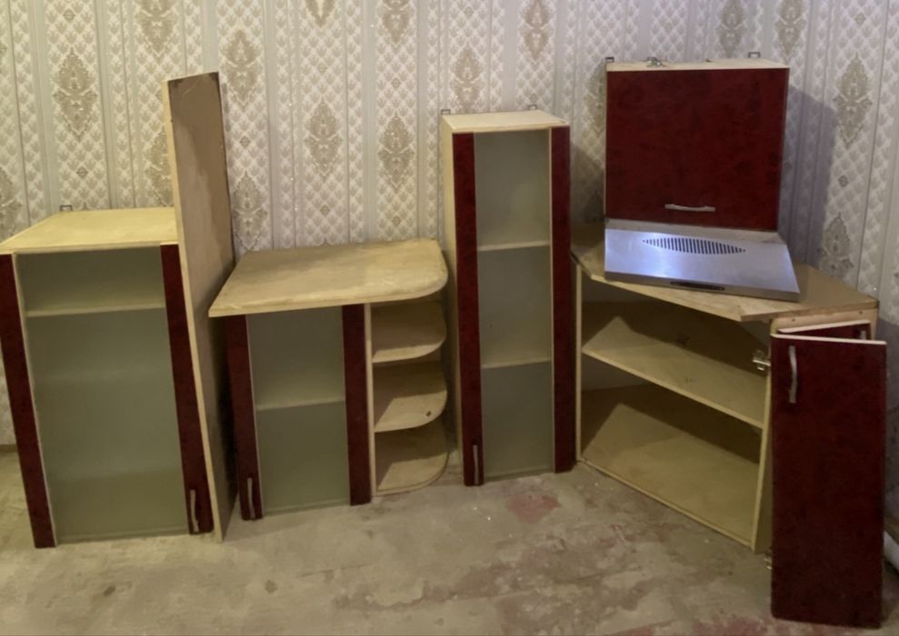 Продам кухню б у