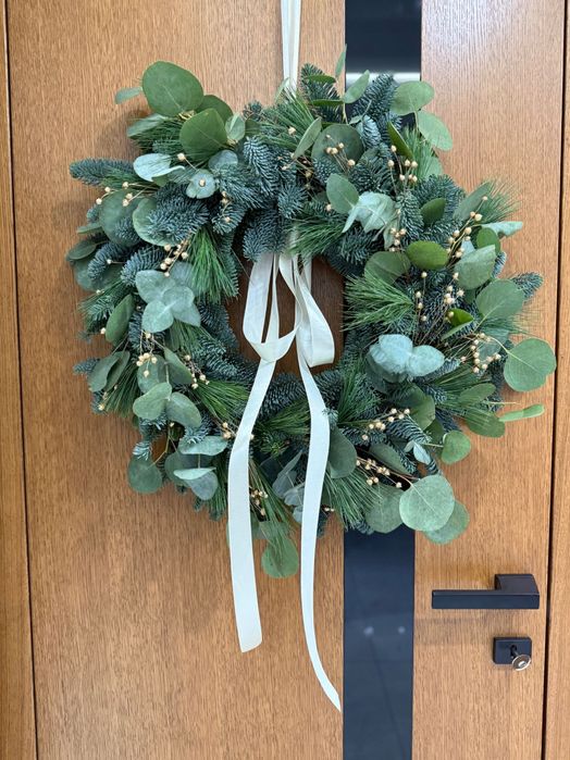 Ręcznie wykonany wianek świąteczny 50 cm