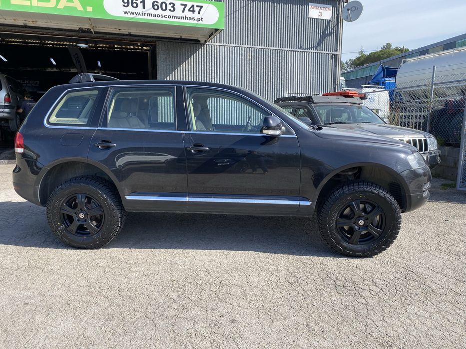 VW TOUAREG V6 - 233.000km reais