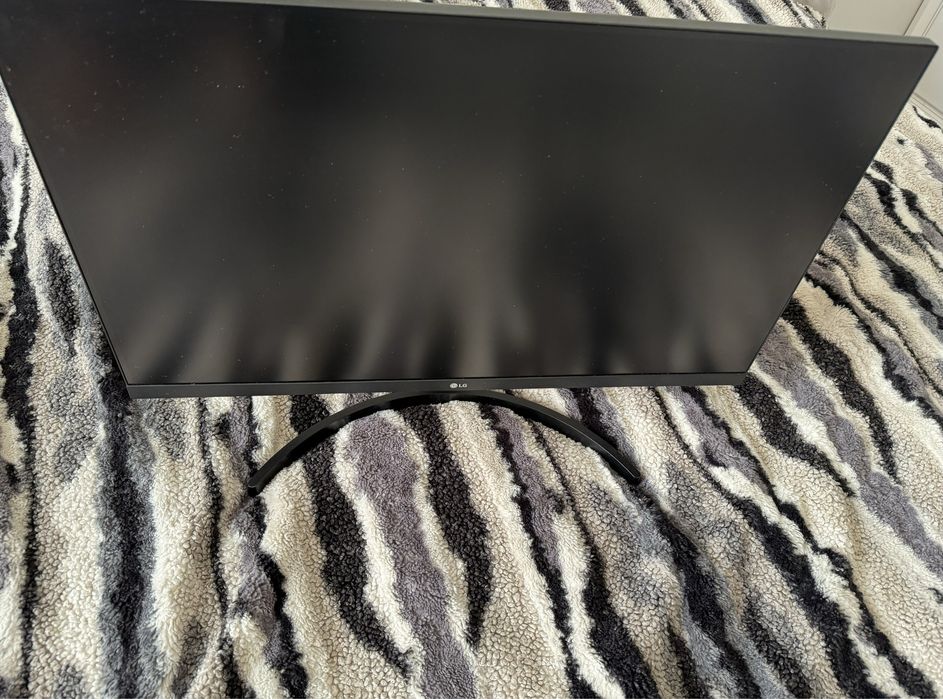 Монитор LG 27MK600M