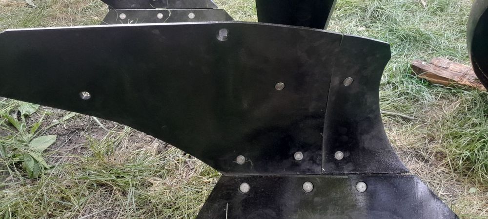 Плуг ПЛН 5-35 після реставрації