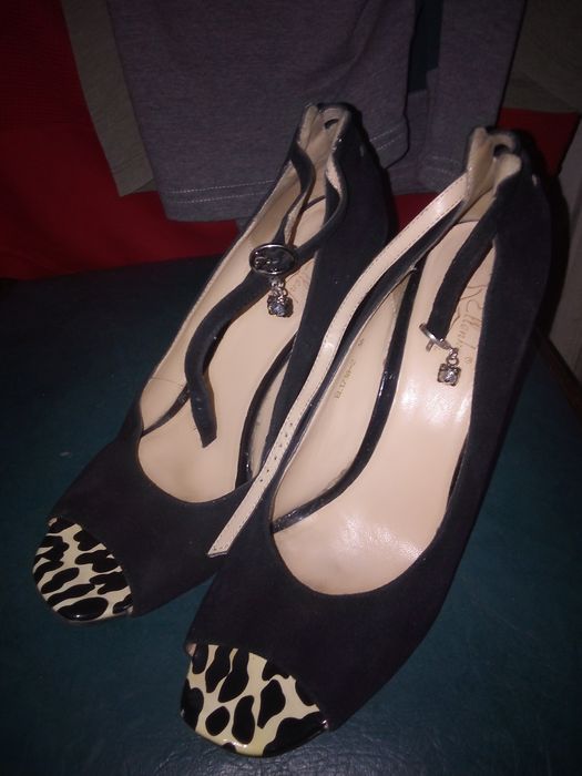 Женская обувь...