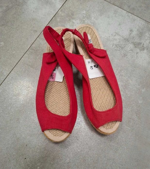 Buty na koturnie rozmiar 37