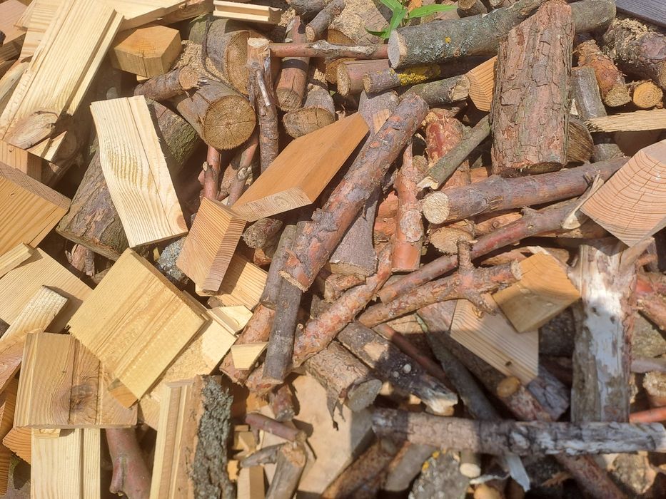 Drewno opałowe suche