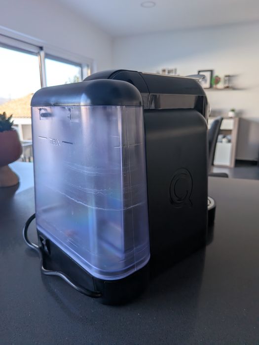 Máquina Café Delta Qool Automática Preta NOVA