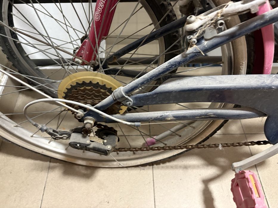 Vendo duas bicicletas de criança