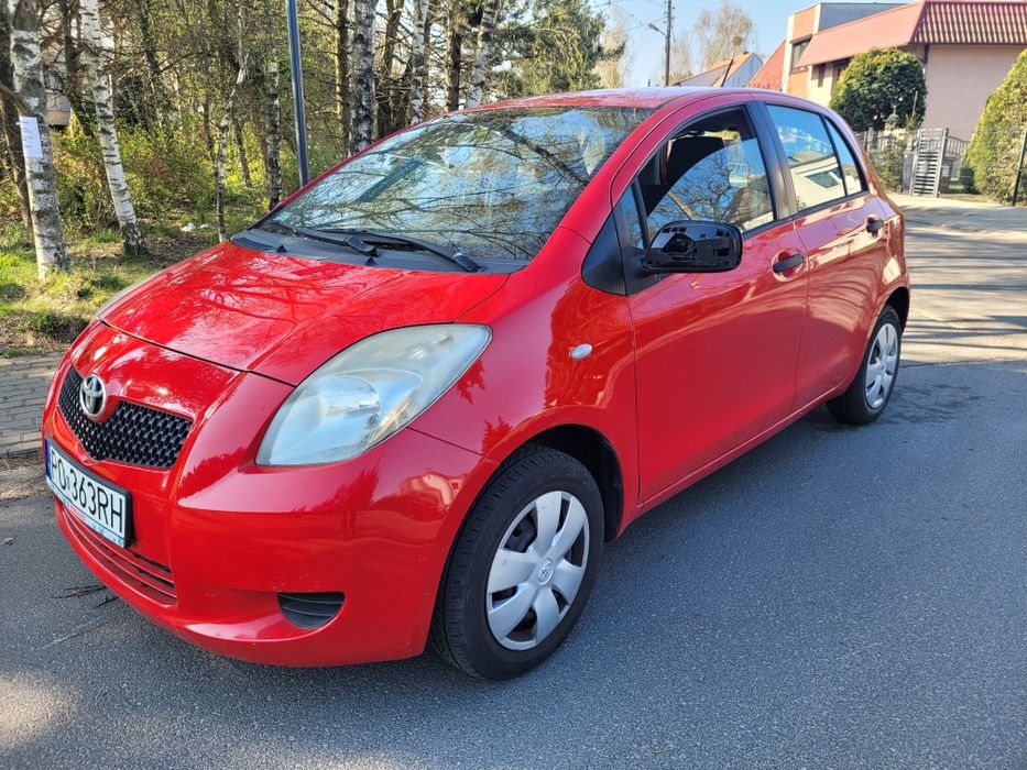 Toyota Yaris 1.0 benzyna klima