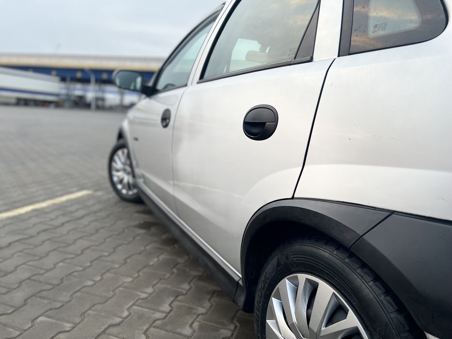 Продам Opel Corsa C 1.2МТ 2002