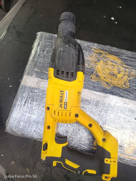 Перфоратор DeWalt dch133