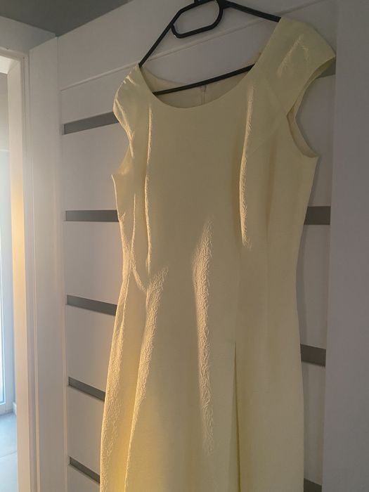 Komplet damski -  sukienka i żakiet