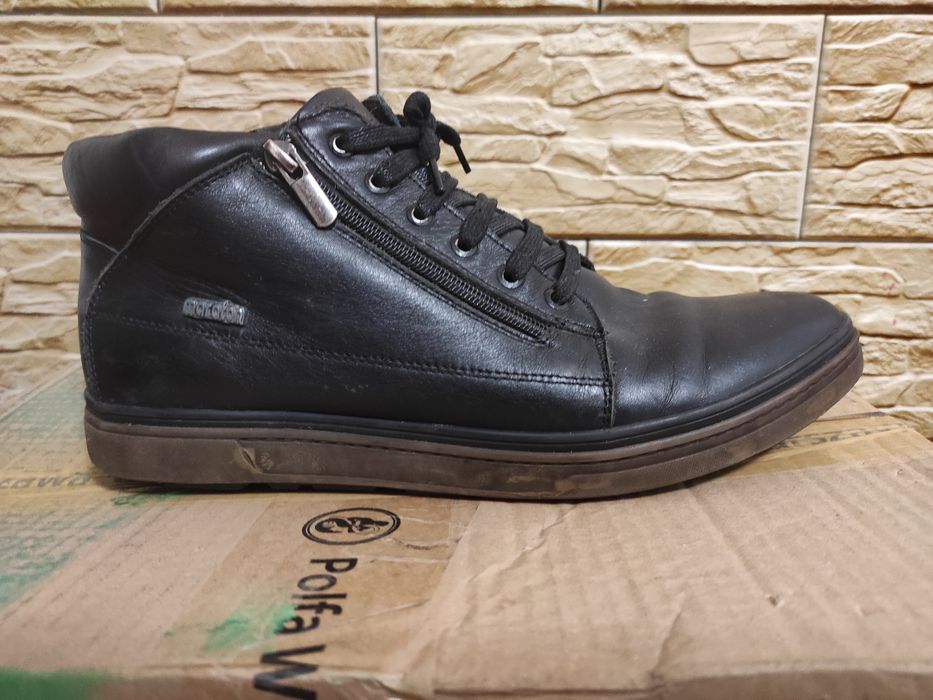 Чоловічі ботинки  зима