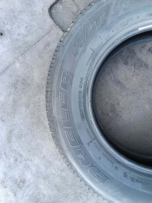 Продам шини 205/70R15