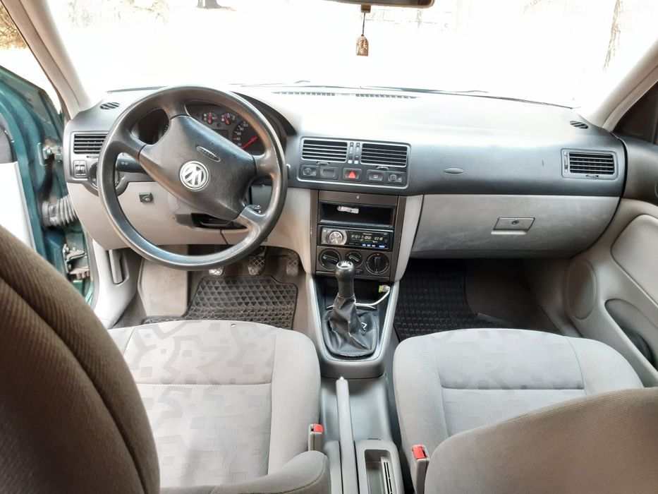 Volkswagen Bora, Golf, Jetta