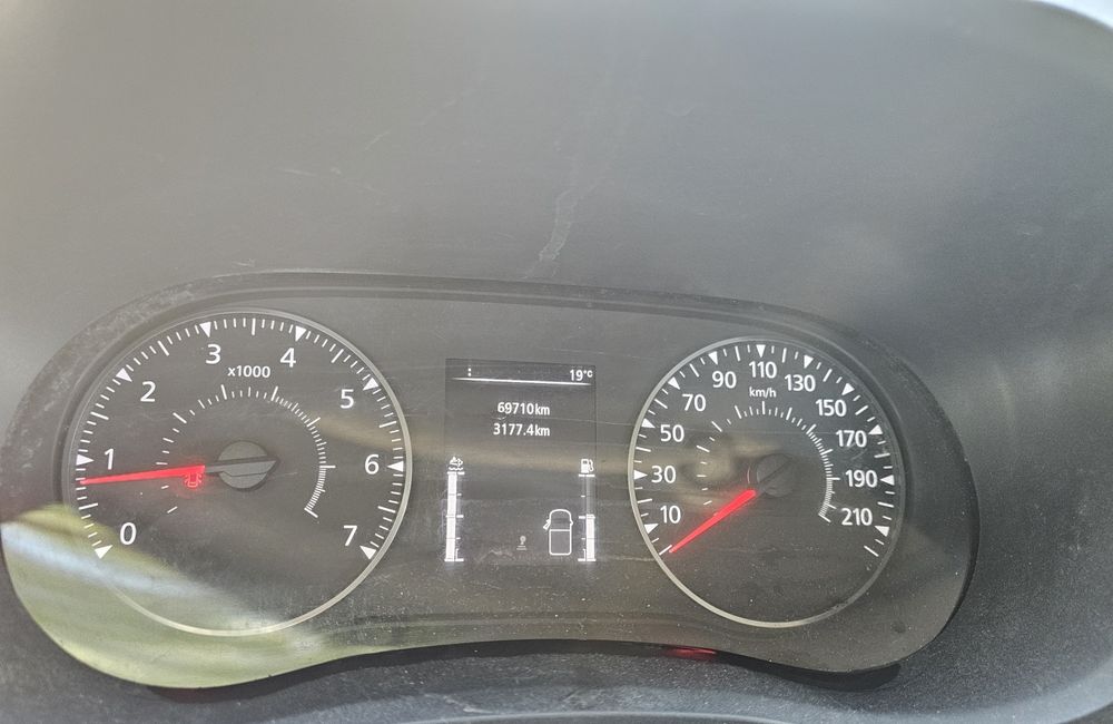 VENDIDA Renault Master Basculante