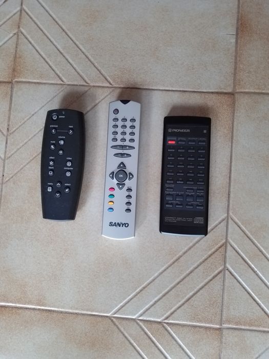 Vários comandos usados mas em muito bom estado de conservação64552995940353121