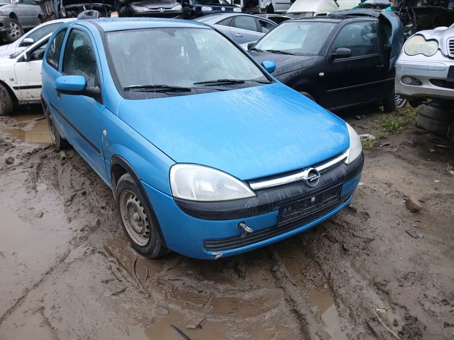 OPEL CORSA C 80U 3D fotel fotele kanapa deska kokpit podsufitka boczek boczki klamka podłokietnik