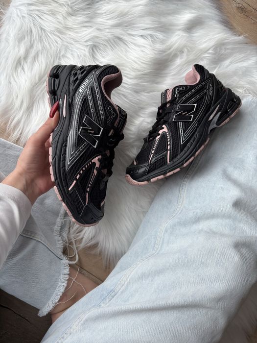 New Balance 1906R Eclipse Pink Taffy Black (36-41р)