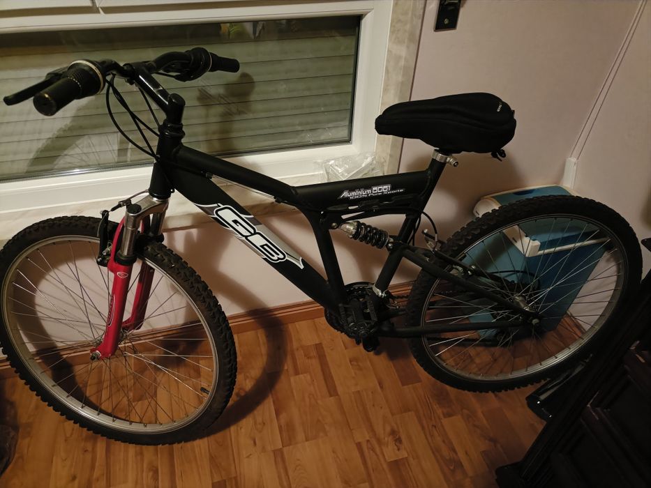 Bicicleta como nova, usada poucas vezes