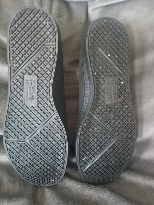 Робочі кросівки ,кеди