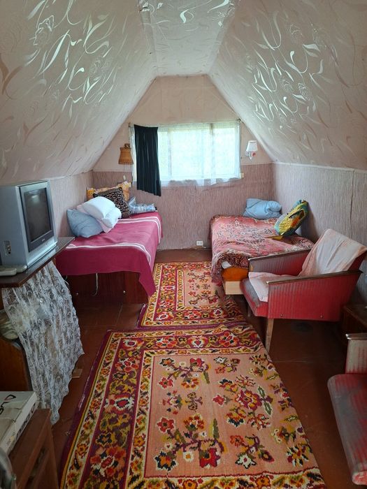 Продам дачный участок  с домиком