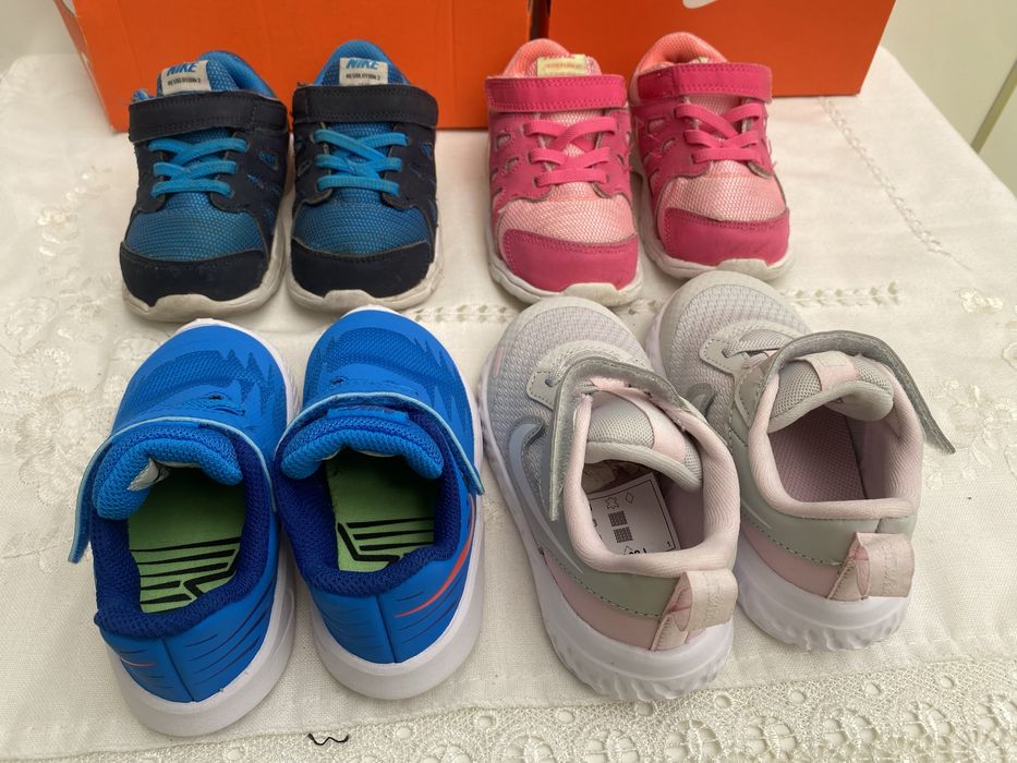 Nike Tenis Novos e seminovos tamanho 22, 23 e 23,5
